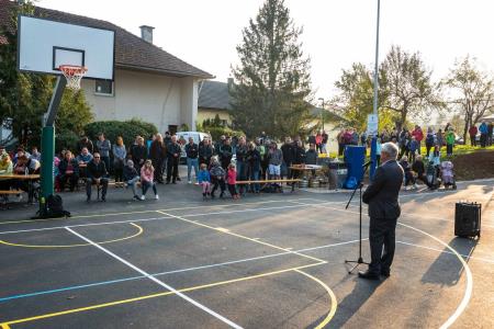 Na Muljavi odprli prenovljeno športno igrišče 3